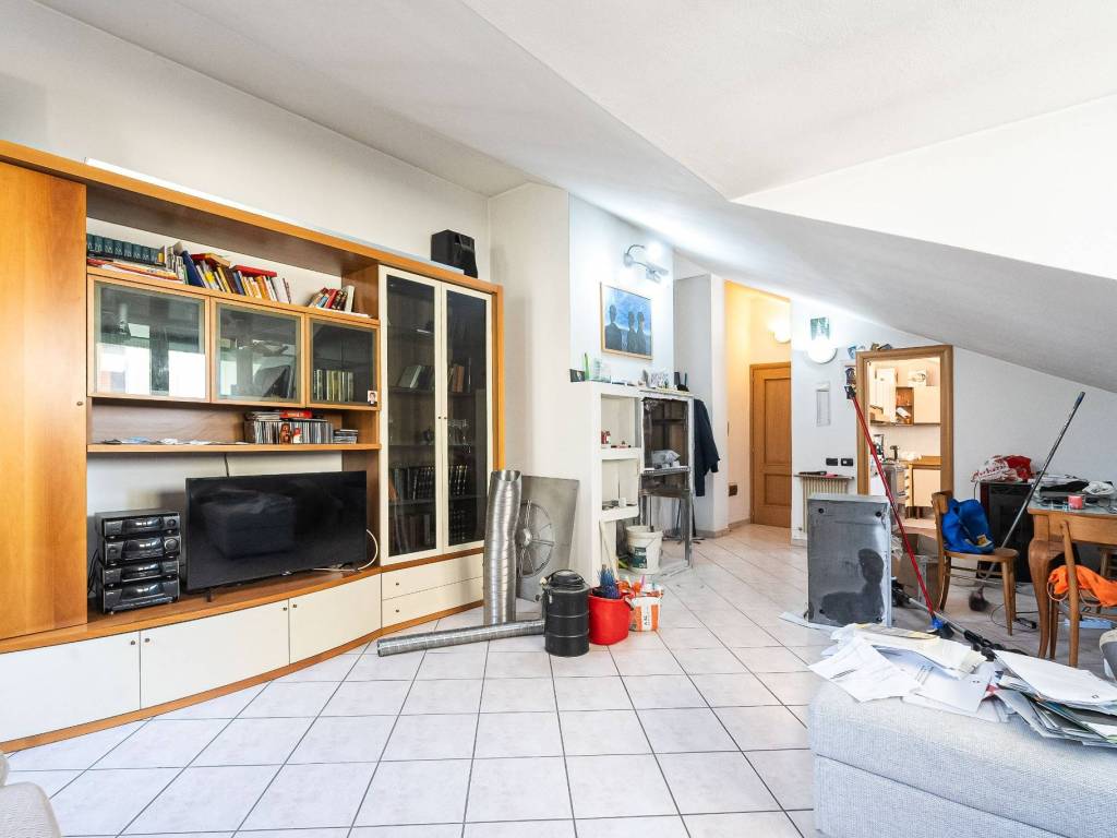 appartamento in vendita ad Oggiono