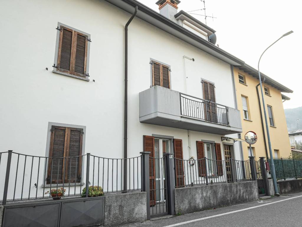 appartamento in vendita ad Oggiono