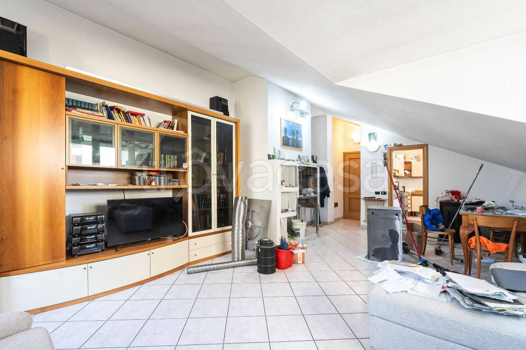 appartamento in vendita ad Oggiono