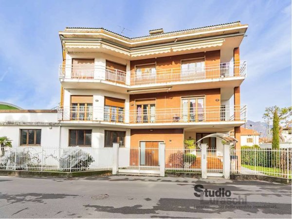 appartamento in vendita ad Oggiono