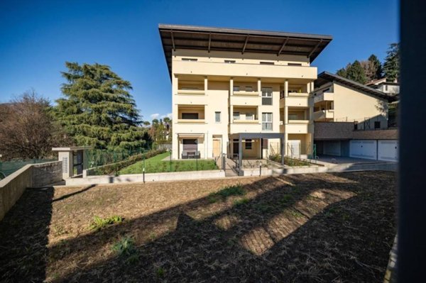 appartamento in vendita ad Oggiono