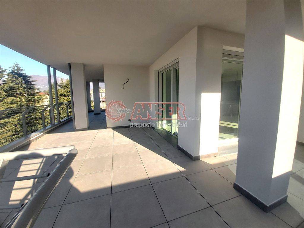 appartamento in vendita ad Oggiono