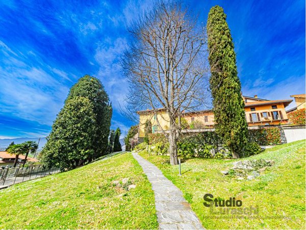 appartamento in vendita ad Oggiono