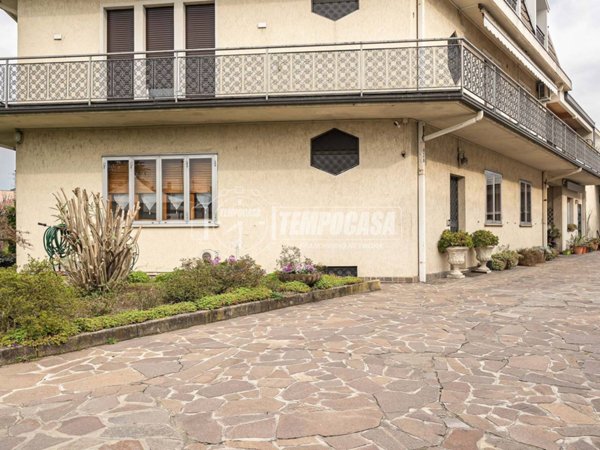 appartamento in vendita ad Oggiono