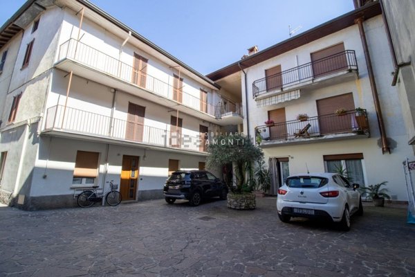 appartamento in vendita ad Oggiono