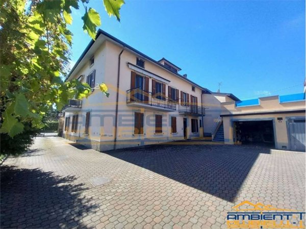 appartamento in vendita ad Oggiono