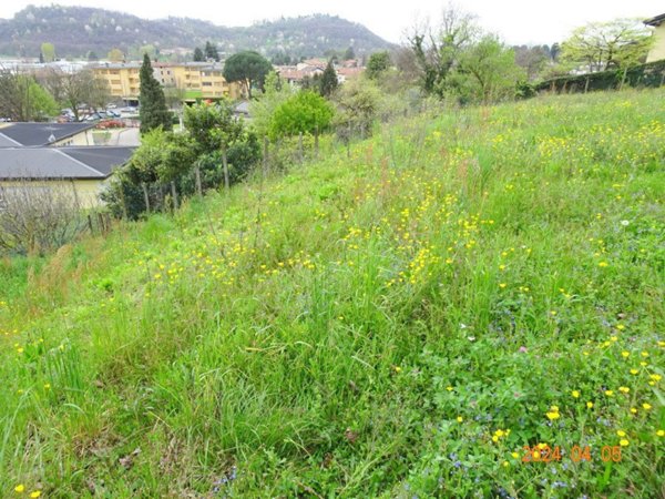 casa indipendente in vendita ad Oggiono