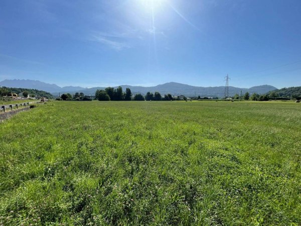 terreno agricolo in vendita ad Oggiono