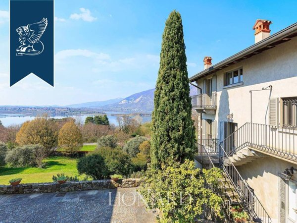 casa indipendente in vendita ad Oggiono