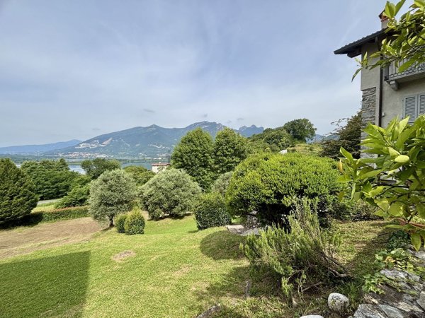 casa indipendente in vendita ad Oggiono