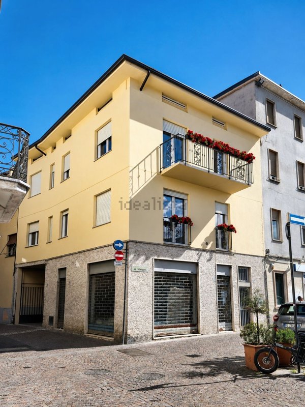 appartamento in vendita ad Oggiono
