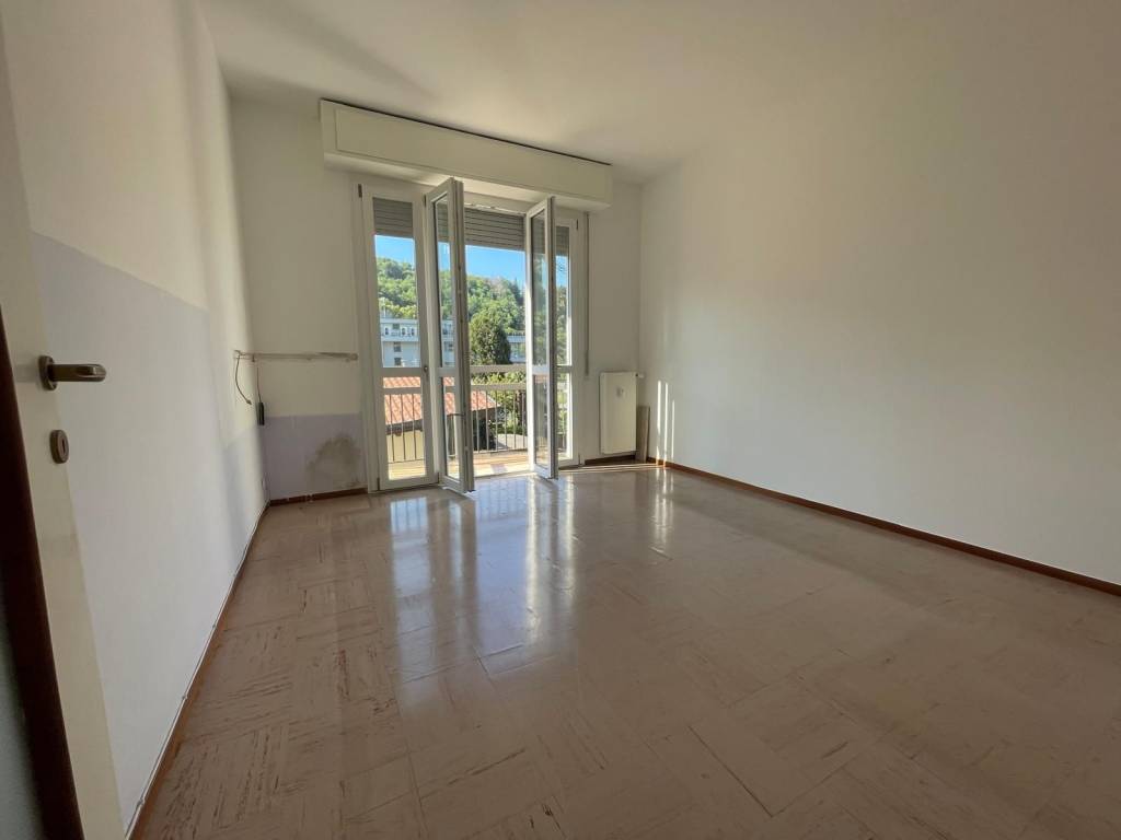 appartamento in vendita ad Oggiono