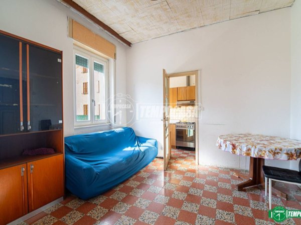 appartamento in vendita ad Oggiono in zona Imberido