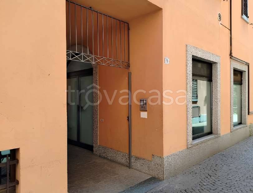 loft in vendita ad Oggiono in zona Imberido