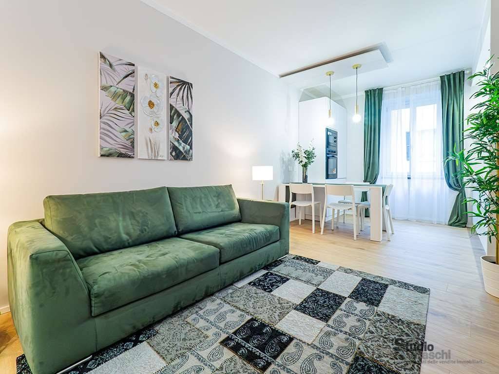 appartamento in vendita ad Oggiono in zona Imberido