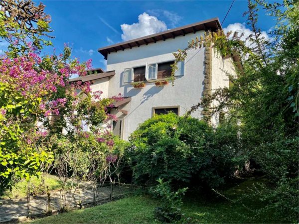 casa indipendente in vendita ad Oggiono
