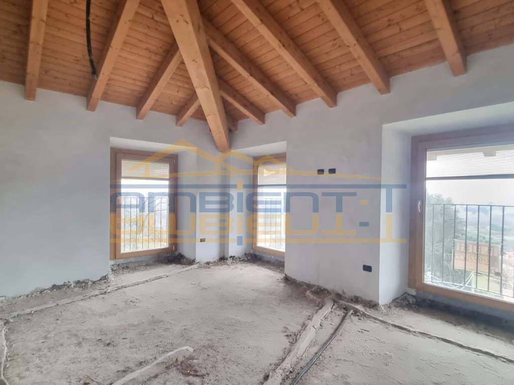 appartamento in vendita ad Olgiate Molgora in zona Mondonico