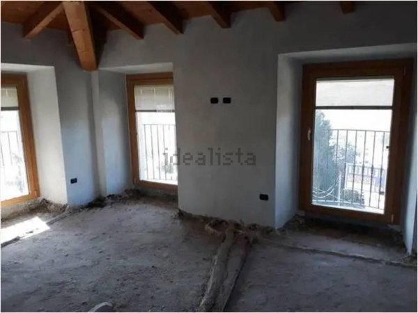 appartamento in vendita ad Olgiate Molgora