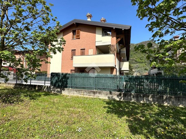 appartamento in vendita ad Olgiate Molgora in zona San Zeno