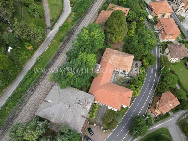 villa in vendita ad Olgiate Molgora