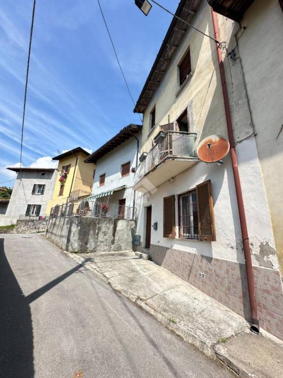 casa indipendente in vendita ad Olgiate Molgora in zona San Zeno