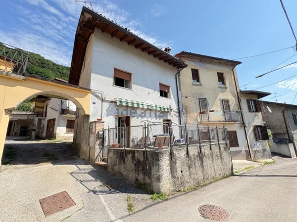 appartamento in vendita ad Olgiate Molgora in zona San Zeno