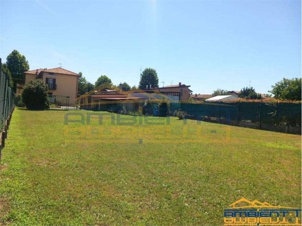 casa indipendente in vendita ad Olgiate Molgora