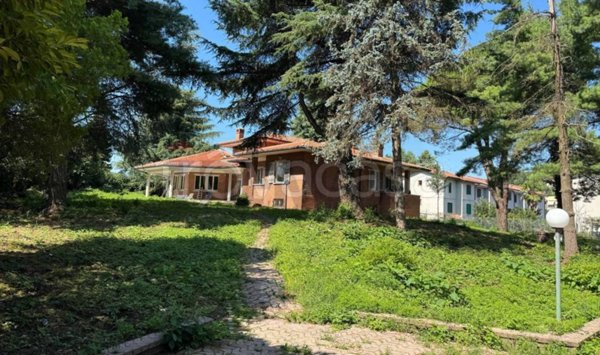 casa indipendente in vendita ad Olgiate Molgora