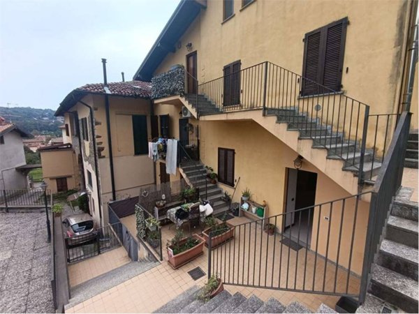 appartamento in vendita ad Olgiate Molgora in zona Canova