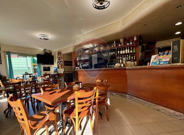 negozio in vendita ad Olgiate Molgora