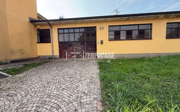 locale di sgombero in vendita ad Olgiate Molgora