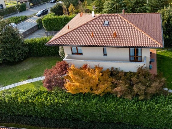 casa indipendente in vendita ad Olgiate Molgora in zona Canova
