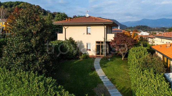 casa indipendente in vendita ad Olgiate Molgora