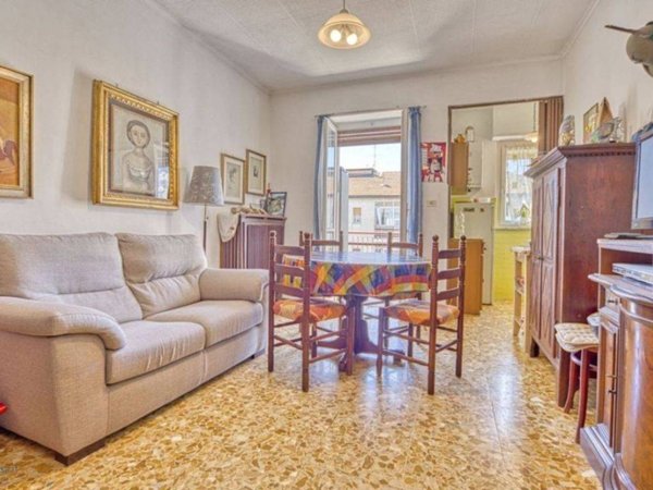 intera palazzina in vendita ad Olgiate Molgora in zona Canova