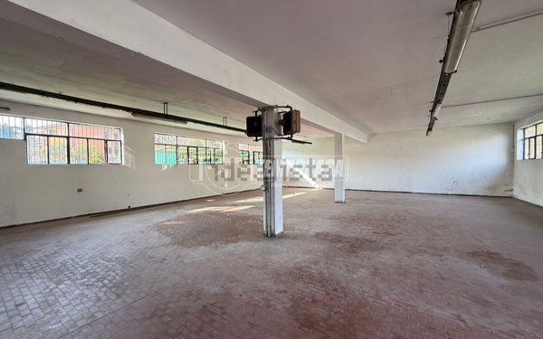 locale di sgombero in vendita ad Olgiate Molgora