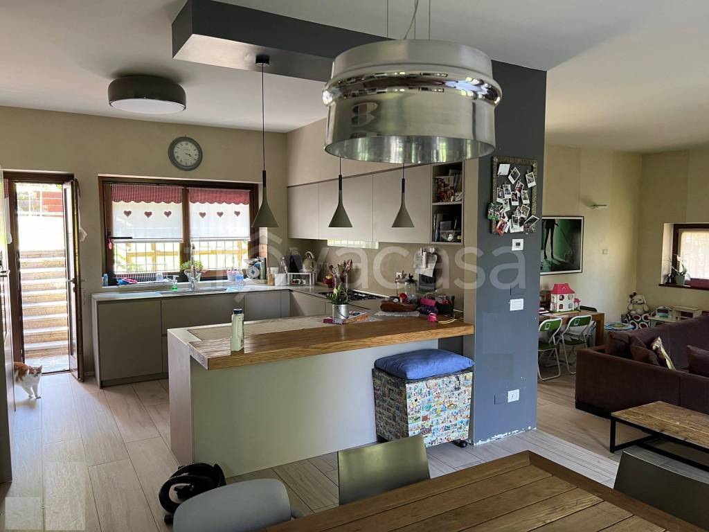 casa indipendente in vendita ad Olgiate Molgora