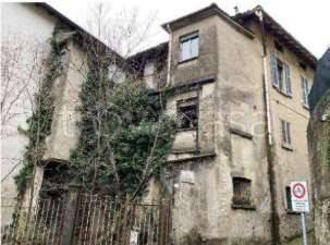 pentavano in vendita ad Olgiate Molgora