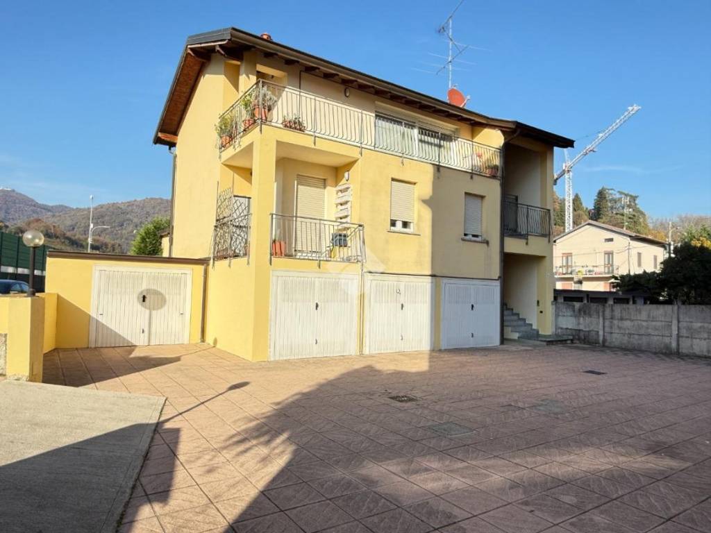 appartamento in vendita ad Olgiate Molgora in zona San Zeno