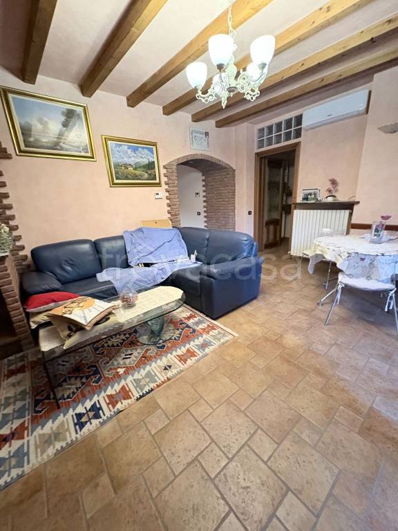 casa indipendente in vendita ad Olgiate Molgora