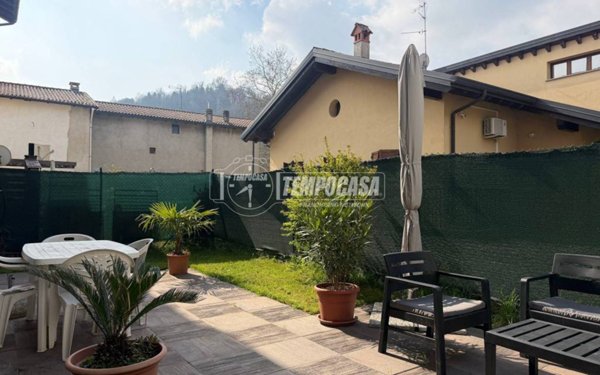 casa indipendente in vendita ad Olgiate Molgora in zona San Zeno