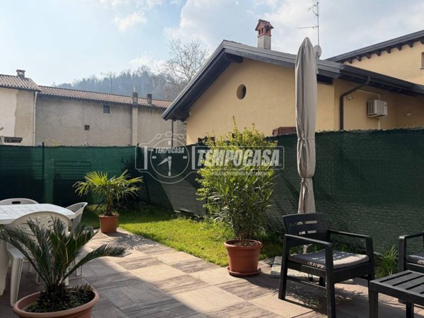 casa indipendente in vendita ad Olgiate Molgora in zona San Zeno