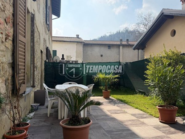 casa indipendente in vendita ad Olgiate Molgora in zona San Zeno