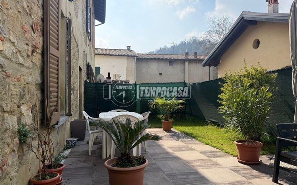 casa indipendente in vendita ad Olgiate Molgora in zona San Zeno