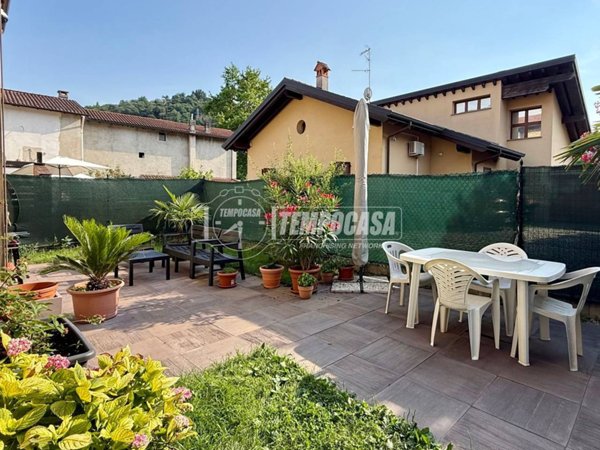 casa indipendente in vendita ad Olgiate Molgora in zona San Zeno
