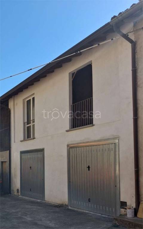 intera palazzina in vendita ad Olgiate Molgora in zona Olcellera