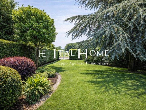 casa indipendente in vendita ad Olgiate Molgora