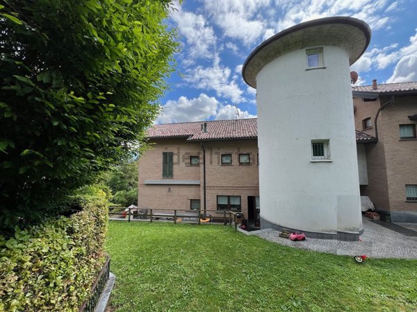 casa indipendente in vendita ad Olgiate Molgora