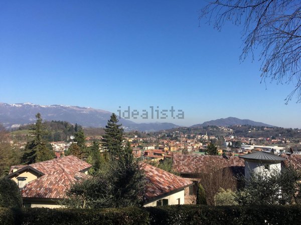 casa indipendente in vendita ad Olgiate Molgora