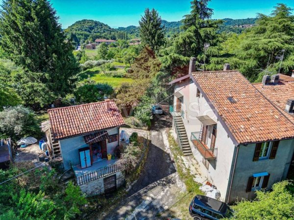 casa indipendente in vendita ad Olgiate Molgora in zona Mondonico