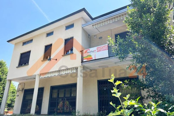 appartamento in vendita ad Olgiate Molgora